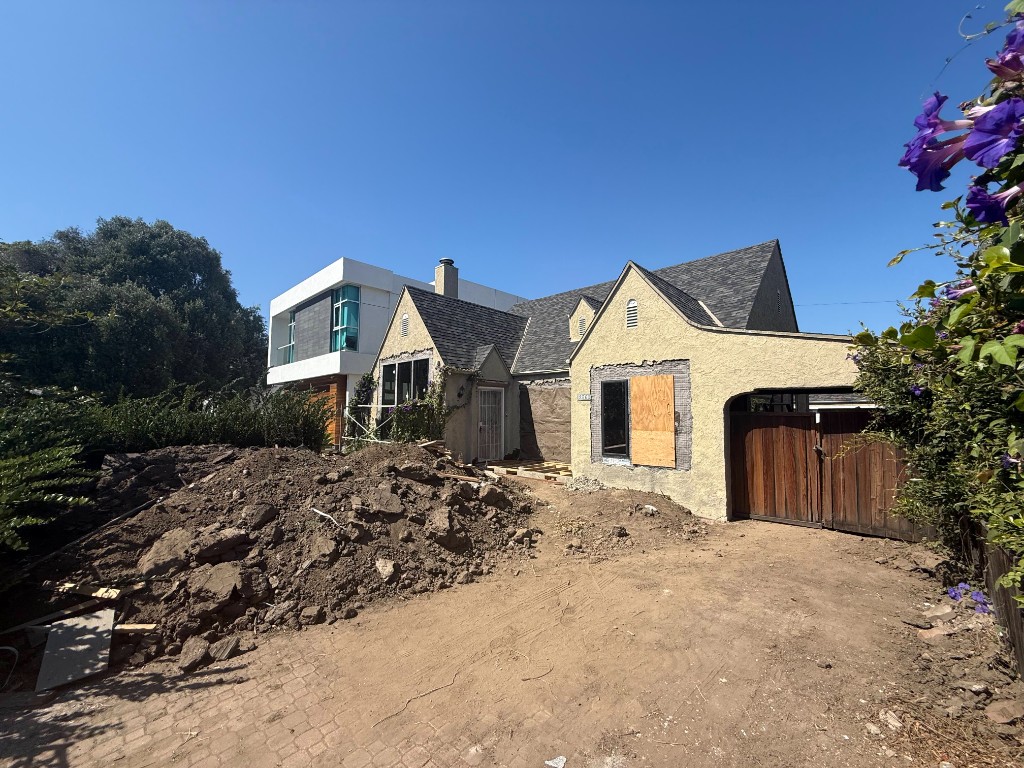 2360 Kelton Avenue — camera 2, front-of-house wide angle.